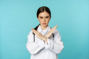 Błędy medyczne: Jakie kroki podjąć, aby uzyskać należne odszkodowanie?